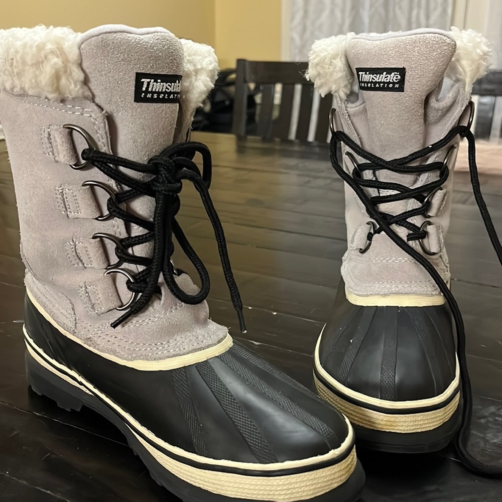 Women’s Ozark trail Thinsulate insulated winter boots size 9